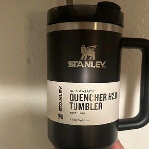 Stanley Blk Stainless 40Oz cup